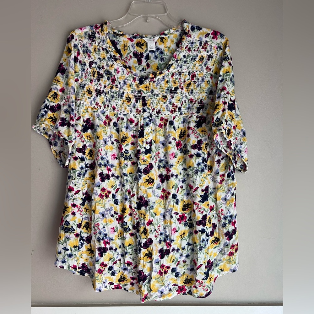 Intro. Multicolor Floral Blouse